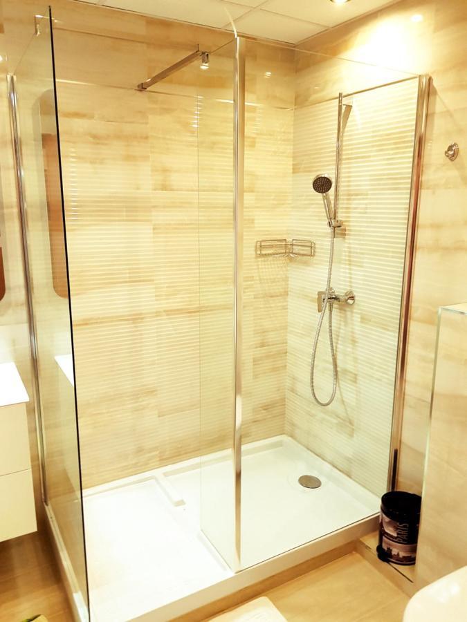 Astra Apartman Tatabánya Zewnętrze zdjęcie