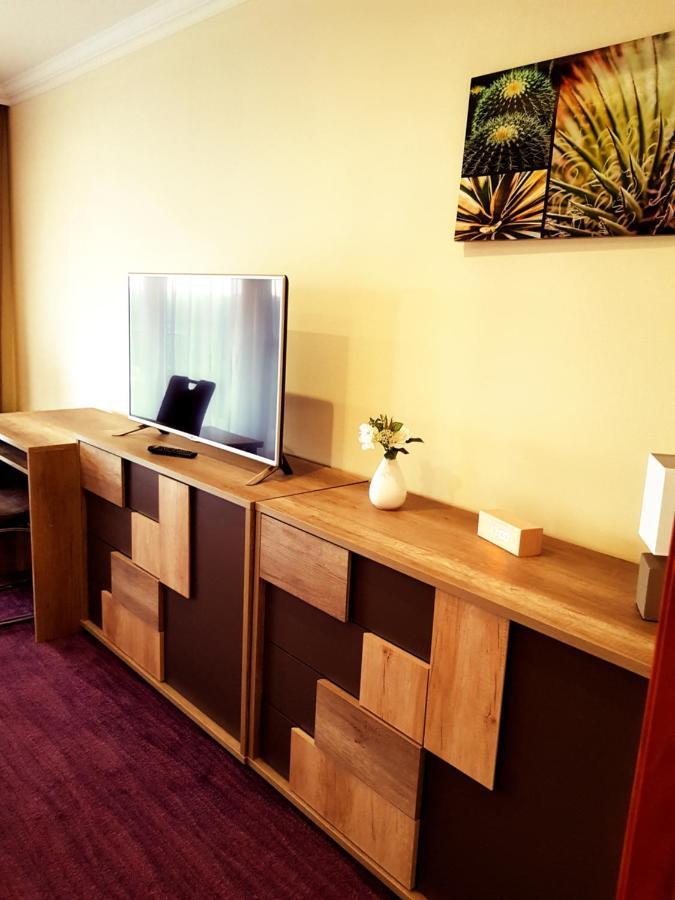 Astra Apartman Tatabánya Zewnętrze zdjęcie
